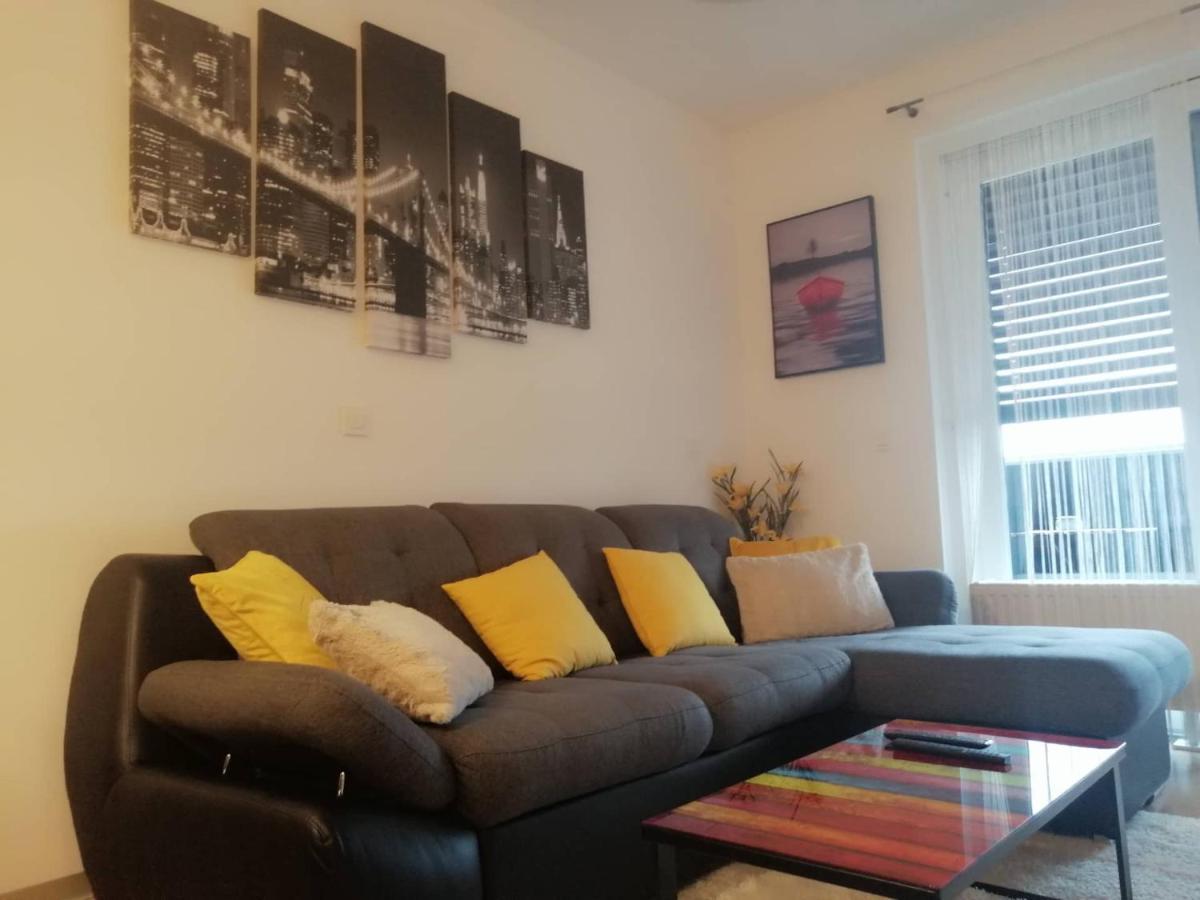 Appartement Apartman Natali*** à Varaždin Extérieur photo