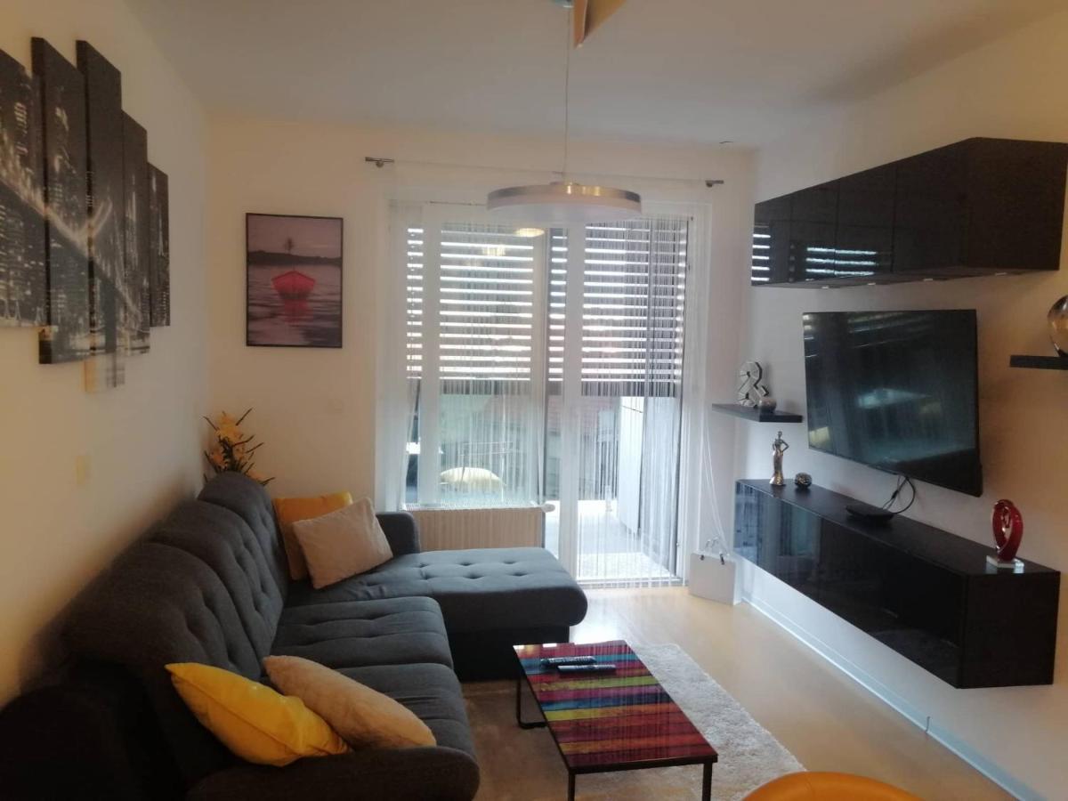 Appartement Apartman Natali*** à Varaždin Extérieur photo